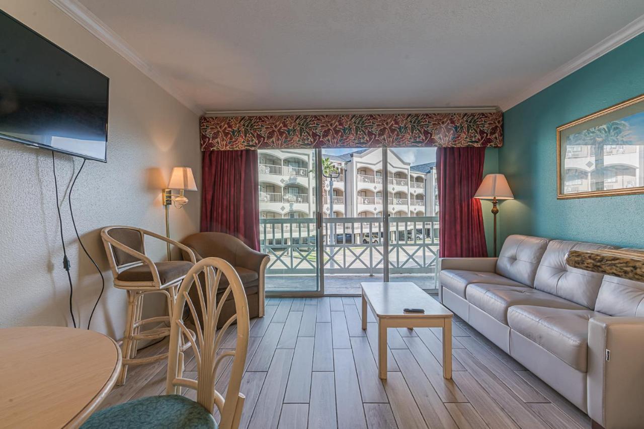 Beachside Bungalow With 2 Pools Hotell Galveston Exteriör bild