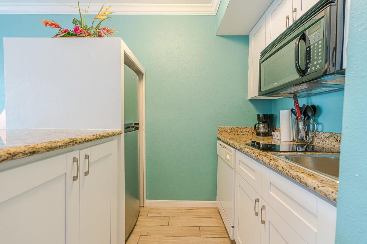 Beachside Bungalow With 2 Pools Hotell Galveston Exteriör bild