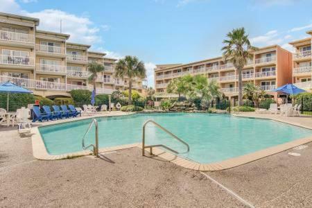 Beachside Bungalow With 2 Pools Hotell Galveston Exteriör bild